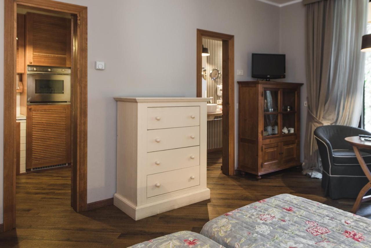 Roccamare Resort - Ville E Appartamenti Кастильоне-делла-Пеская Экстерьер фото