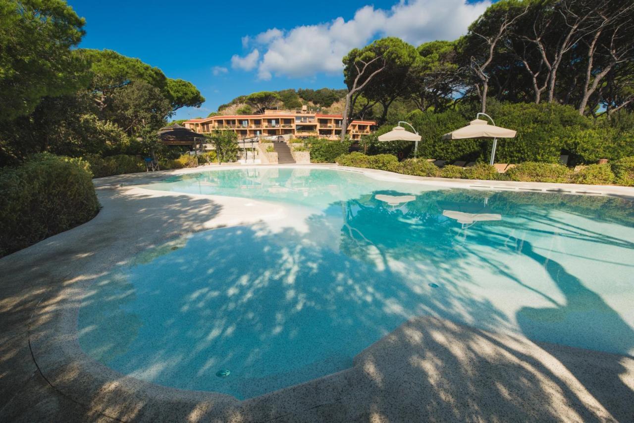 Roccamare Resort - Ville E Appartamenti Кастильоне-делла-Пеская Экстерьер фото